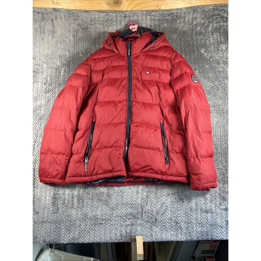 Tommy Hilfiger Men's‎ Red Hooded Puffer Jacket Coat Size XL